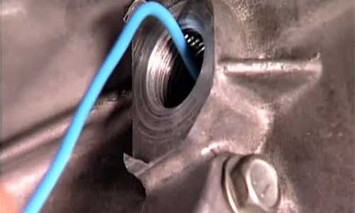 What's the process for checking the gearbox oil level